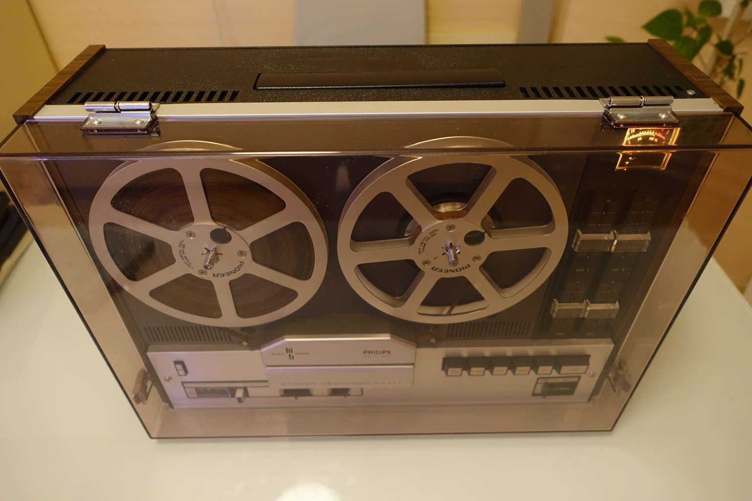 Катушечный магнитофон Philips N4414